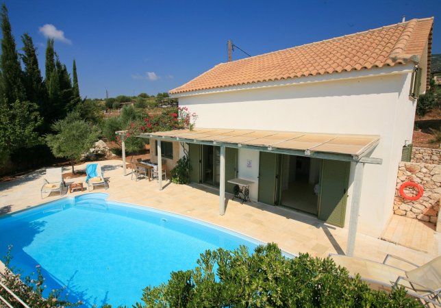 Ideales Resort Deluxe 2 bedroom villa Petalida — снимка 2