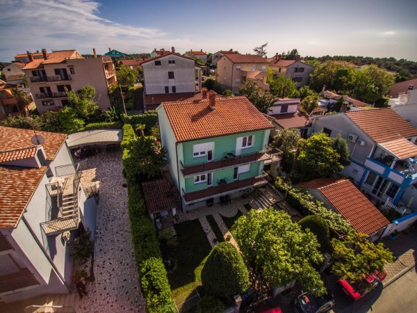 APARTMAN NINA — фотографија 1