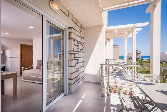 Athina apartments platanias — снимка 4