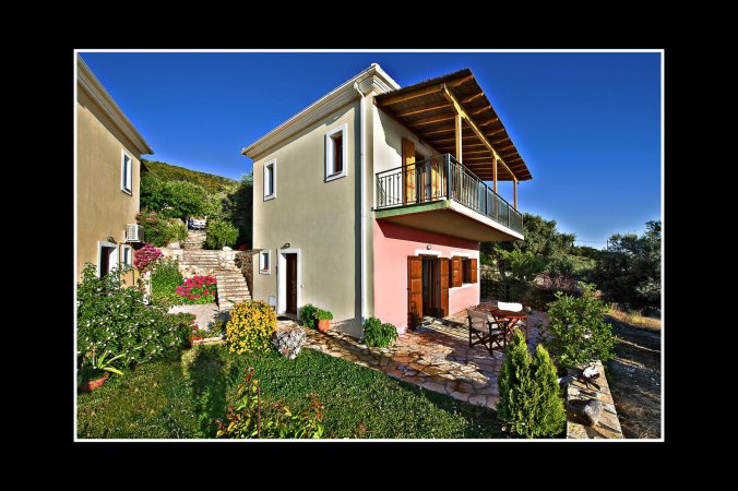 Large studio for 2-3 persons close to the most beautiful beaches of Lefkada — снимка 2