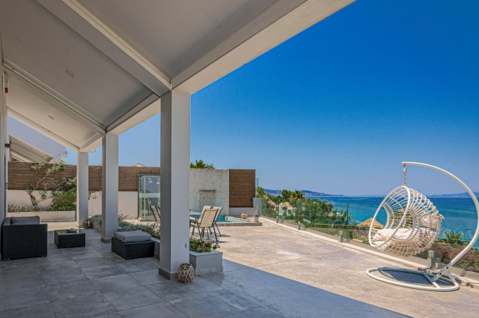 Luxury Villa Cavo Mare Meltemi with private pool & jacuzzi — снимка 5