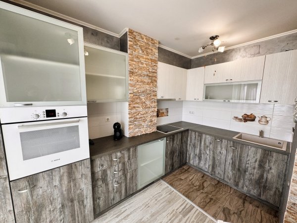 1BR Apartment Next to Grand Mall Varna