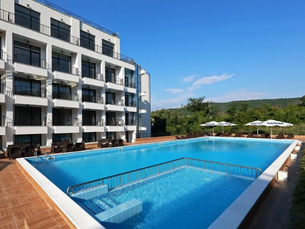 White Rock Castle Apartments - Pool & SPA — снимка 2