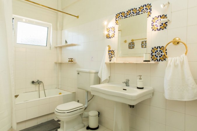 For4 seasons apartment near airport and sea — фотографија 6