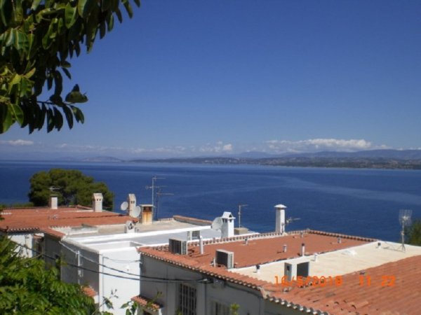 Holiday Maisonette with sea view in cosmopolitan island Spetses — снимка 3