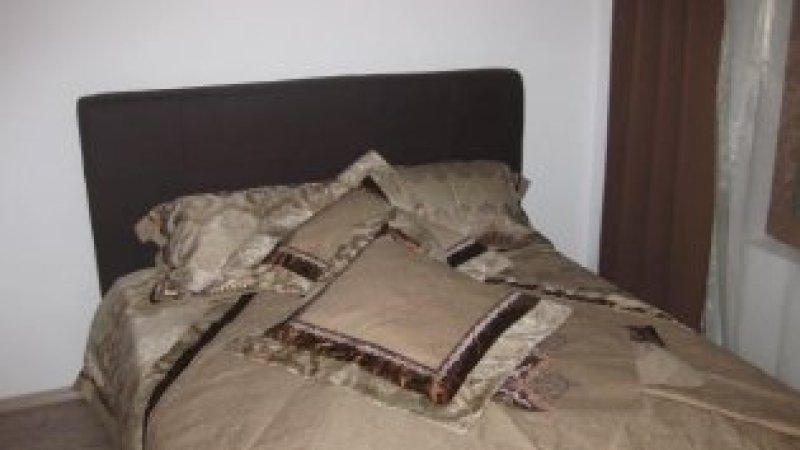 Апартамент в центъра на Несебър 250 м от морето. — снимка 2