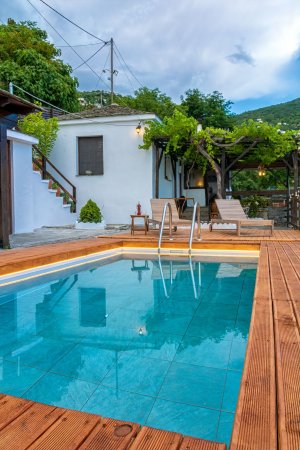 Anna's Poolside Villa — снимка 2