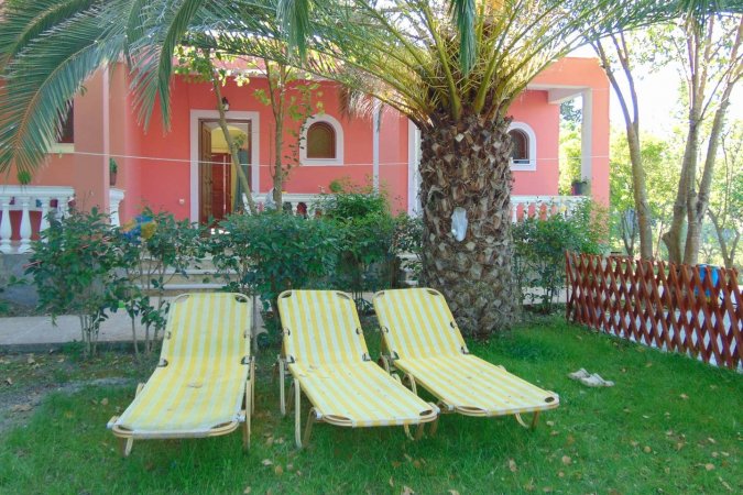 two serene, secluded studios for 4 to 6 persons 150 meters from the beach — foto 5