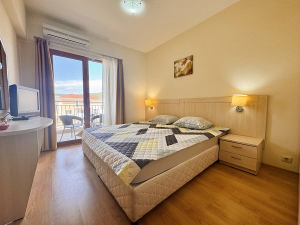 1BR Apartment Serena Residence | Pool & Beaches — снимка 6