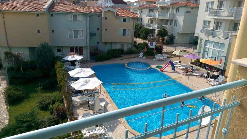 2 bedroom apartment — фотографија 2