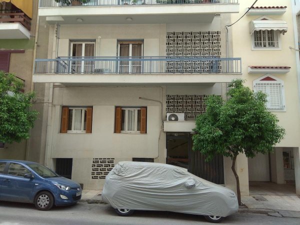 Near campus apartment — снимка 6