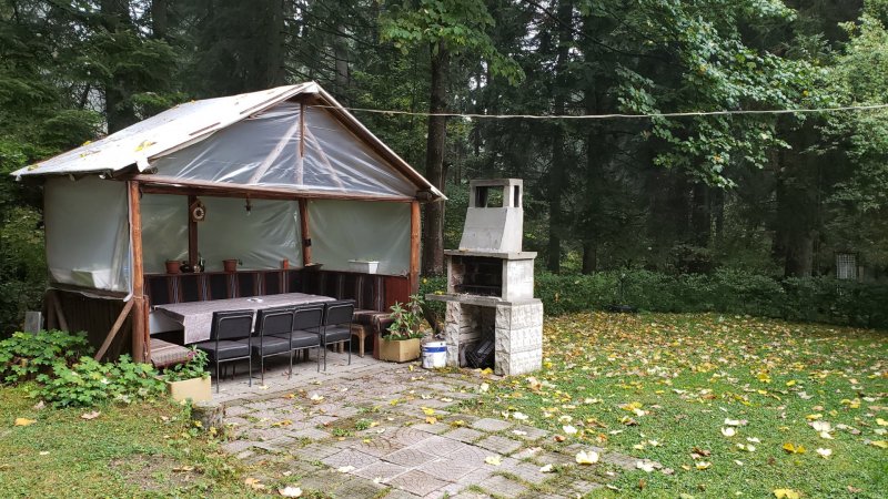Borovets- Alpine chalet and barbecue outside — foto 2