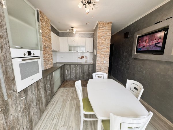 1BR Apartment Next to Grand Mall Varna