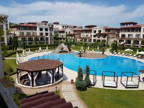 Private luxury apartment with swimming pool GreenLife Beach Resort, Sozopol
