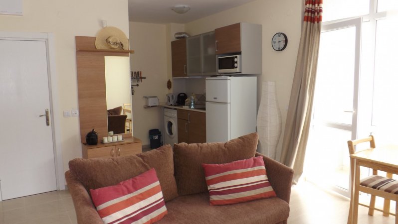 Sun City Apartment Sunny Beach — снимка 2