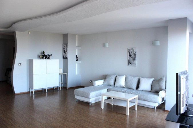 One bedroom apartment in complex Martinelly — фотографија 1