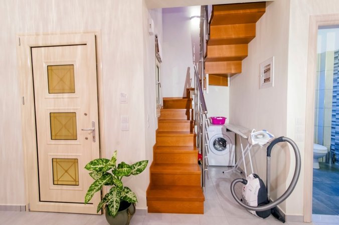 ALL SAINTS VILLAS (two level split villa with private pool) — фотографија 4