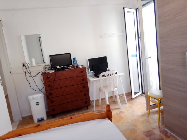 Grandma Vasiliki Rooms To Let - Room 6 — снимка 1