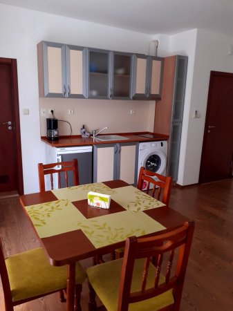 Апартаменти "Петя" Свети Влас/Apartments "Petya" Sait Vlas — снимка 2