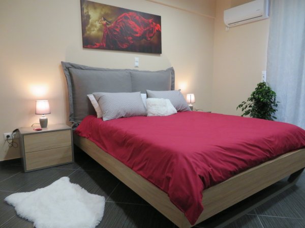 OLIVE GREEN APARTMENT near airport — снимка 2