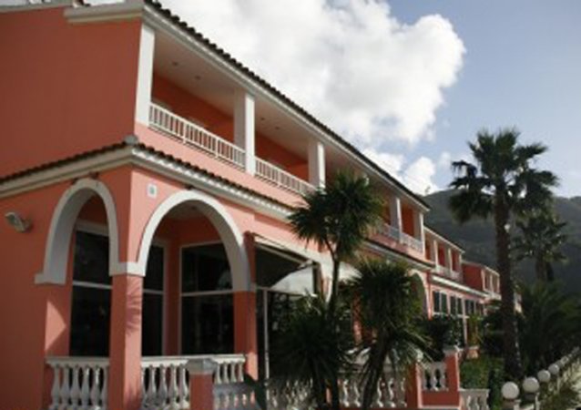 The Pink Palace sea view hotel room — снимка 1
