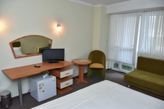WHITEROSSE — фотографија 2