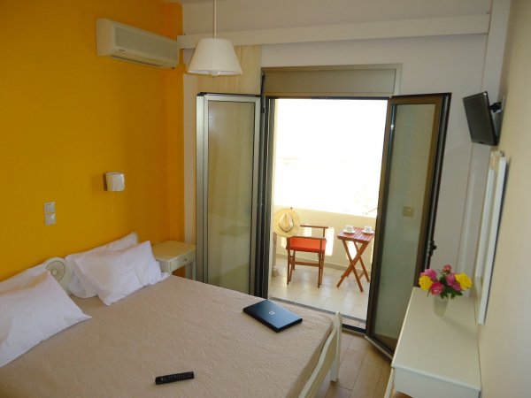 Almyra Apartments — foto 1