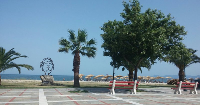 Apartment next to the sea in Asprovalta — снимка 2