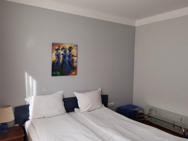 Extended triple room in the Guest House "Mira" *** — снимка 1