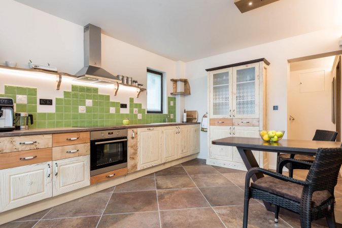 *Villa Apple* 3 BR Luxury Villa PRV pool & BBQ — снимка 4