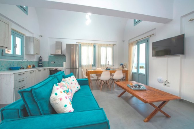 Sea front private villa with pool! — снимка 5
