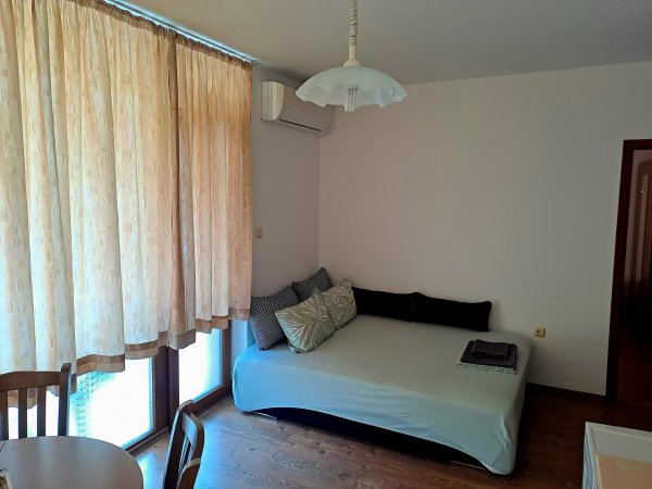 One bedroom apartment in Complex Siana 2 — фотографија 4