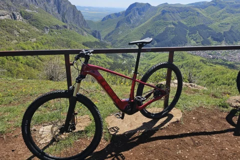ОПОЗНАЙ БАЛКАНА С E-BIKE